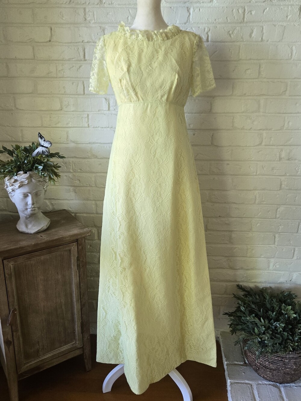 Vtg 60s Lace Maxi Dress With Bow Detail